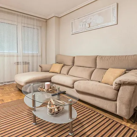 Stunning In With Wifi Apartment